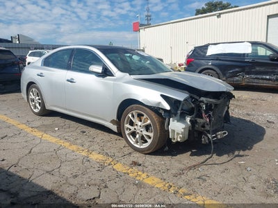NISSAN MAXIMA 2012