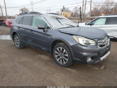 SUBARU OUTBACK 2016