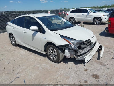 TOYOTA PRIUS 2016