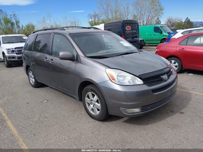 TOYOTA SIENNA 2005