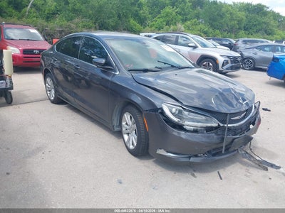 CHRYSLER 200 2015