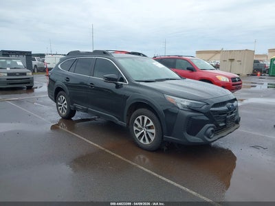SUBARU OUTBACK 2025