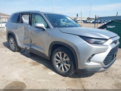 TOYOTA GRAND HIGHLANDER 2024