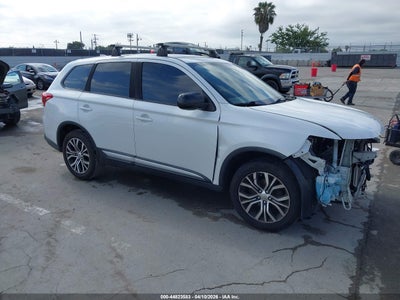 MITSUBISHI OUTLANDER 2018