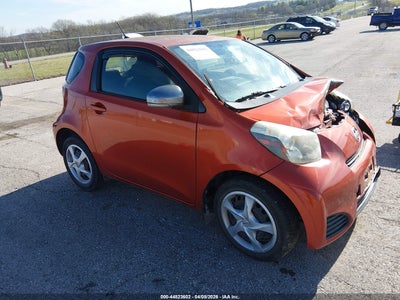 SCION IQ 2014