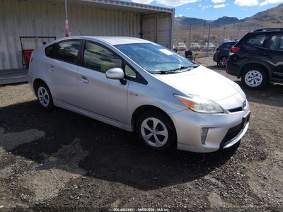 TOYOTA PRIUS 2015