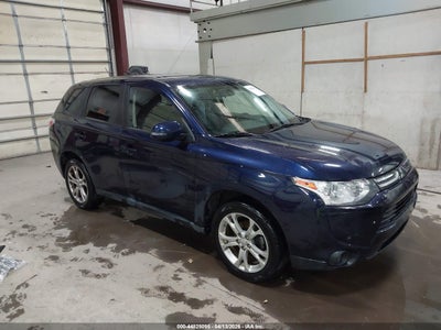 MITSUBISHI OUTLANDER 2014