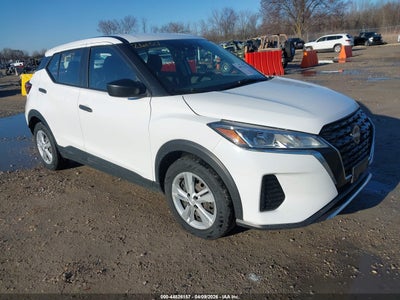 NISSAN KICKS 2023