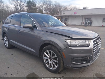 AUDI Q7 2017
