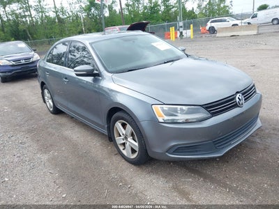 VOLKSWAGEN JETTA 2014