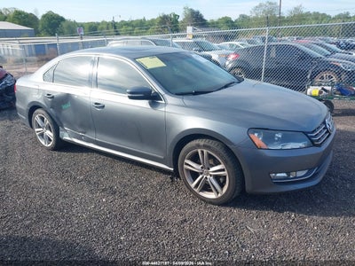 VOLKSWAGEN PASSAT 2013