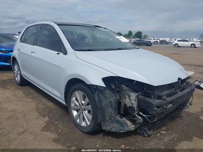 VOLKSWAGEN GOLF 2021