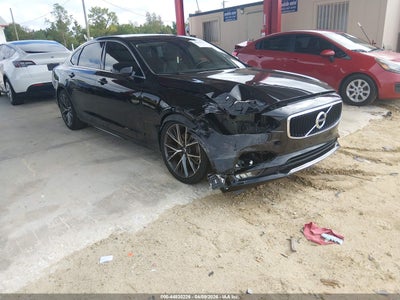 VOLVO S90 2019