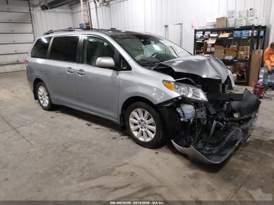 TOYOTA SIENNA 2012