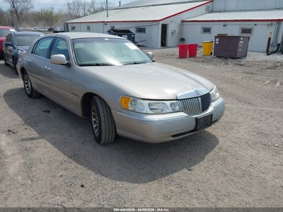 LINCOLN TOWN CAR 2000