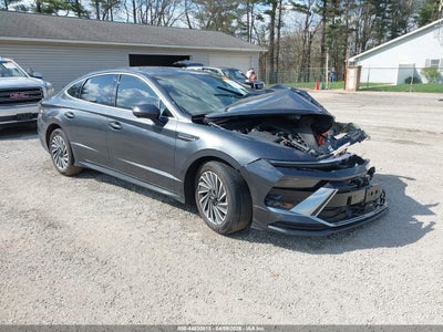 HYUNDAI SONATA HYBRID 2024