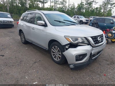 NISSAN PATHFINDER 2017