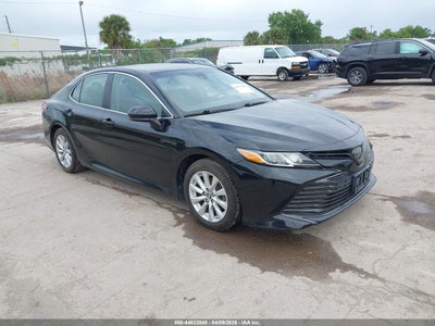TOYOTA CAMRY 2018