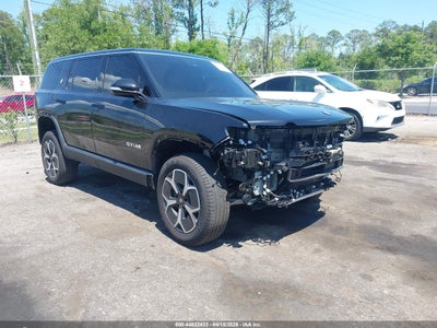 RIVIAN R1S 2024