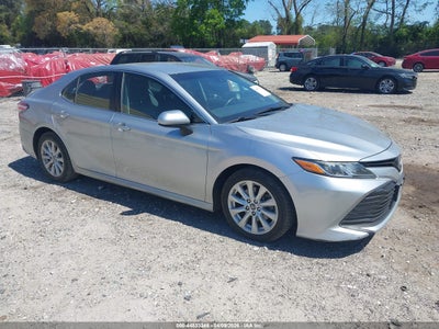 TOYOTA CAMRY 2018