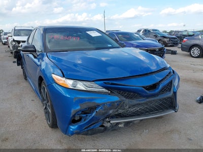 TOYOTA CAMRY 2020