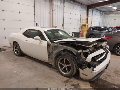 DODGE CHALLENGER 2011