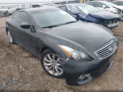 INFINITI G37 2013