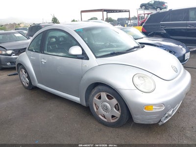 VOLKSWAGEN NEW BEETLE 2000