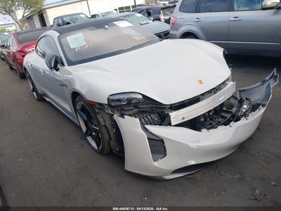 PORSCHE TAYCAN 2022