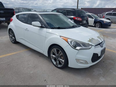 HYUNDAI VELOSTER 2016