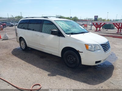 CHRYSLER TOWN & COUNTRY 2009