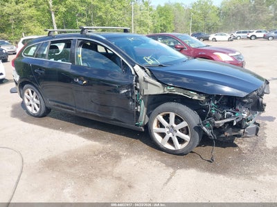 VOLVO V60 2016