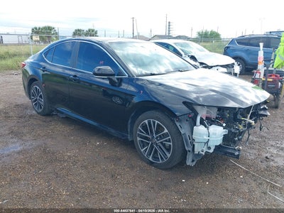 TOYOTA CAMRY 2025