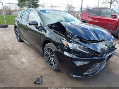 TOYOTA CAMRY 2026
