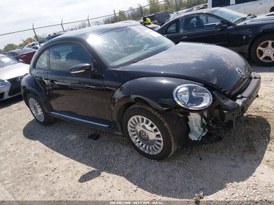 VOLKSWAGEN BEETLE 2014