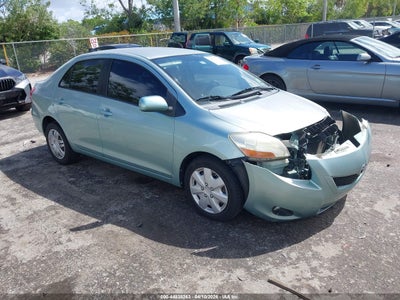 TOYOTA YARIS 2010