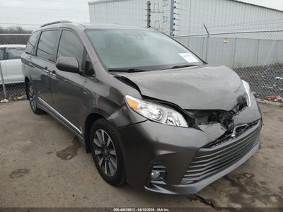 TOYOTA SIENNA 2020