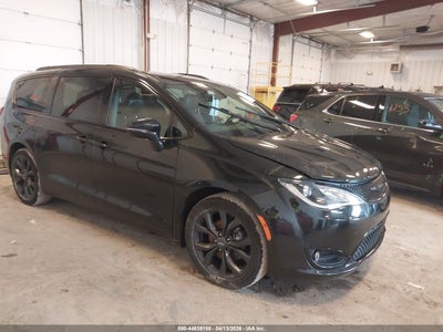 CHRYSLER PACIFICA 2019