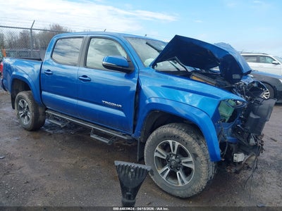 TOYOTA TACOMA 2017