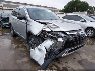MITSUBISHI OUTLANDER 2020