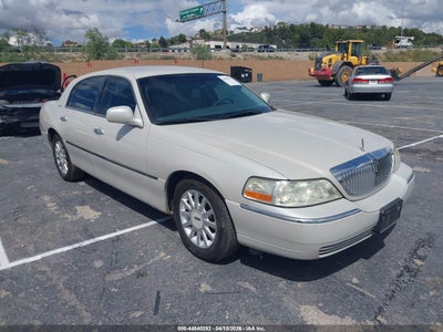 LINCOLN TOWN CAR 2007