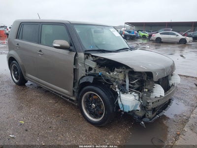 SCION XB 2012