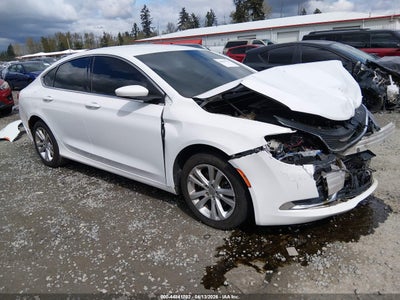 CHRYSLER 200 2015