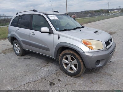 TOYOTA RAV4 2005