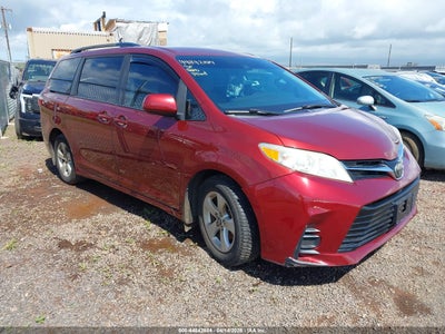 TOYOTA SIENNA 2019