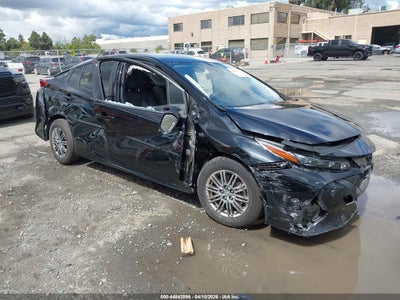 TOYOTA PRIUS PRIME 2021