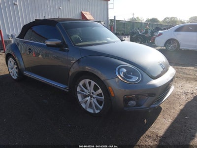 VOLKSWAGEN BEETLE 2014