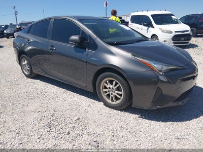TOYOTA PRIUS 2016