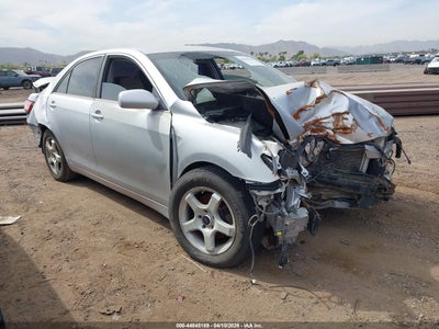 TOYOTA CAMRY 2011