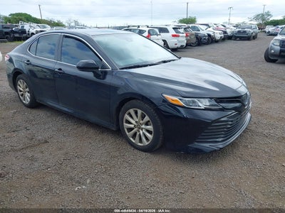 TOYOTA CAMRY 2019